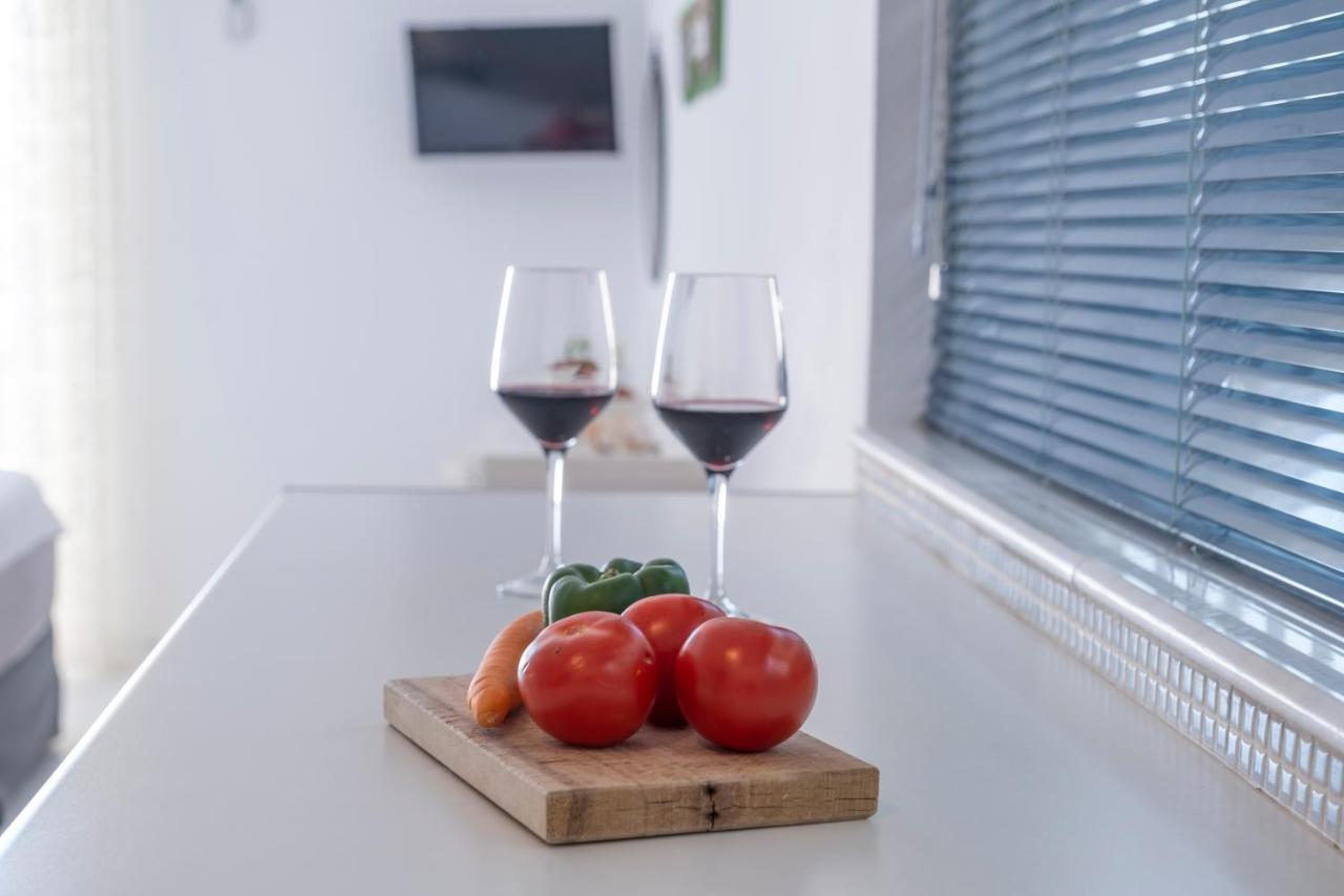 Meli Apartments & Villas Kivérion 외부 사진